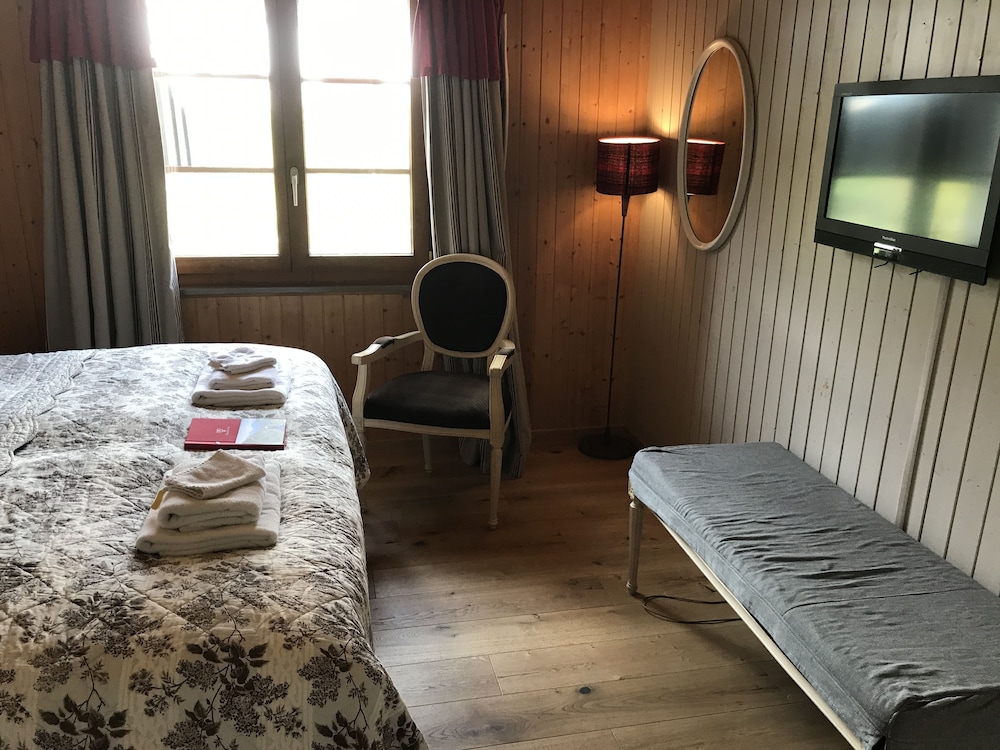 hamilton lodge and spa