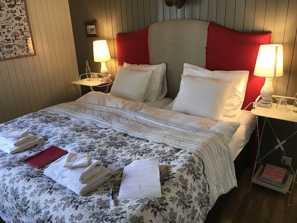 hamilton lodge and spa