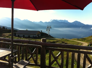 hamilton lodge and spa