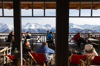 hamilton lodge and spa