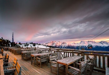 hamilton lodge and spa