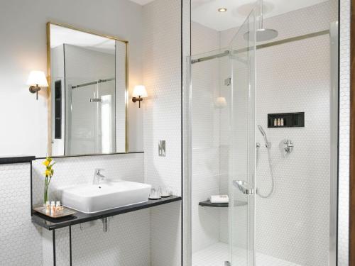 newpark hotel