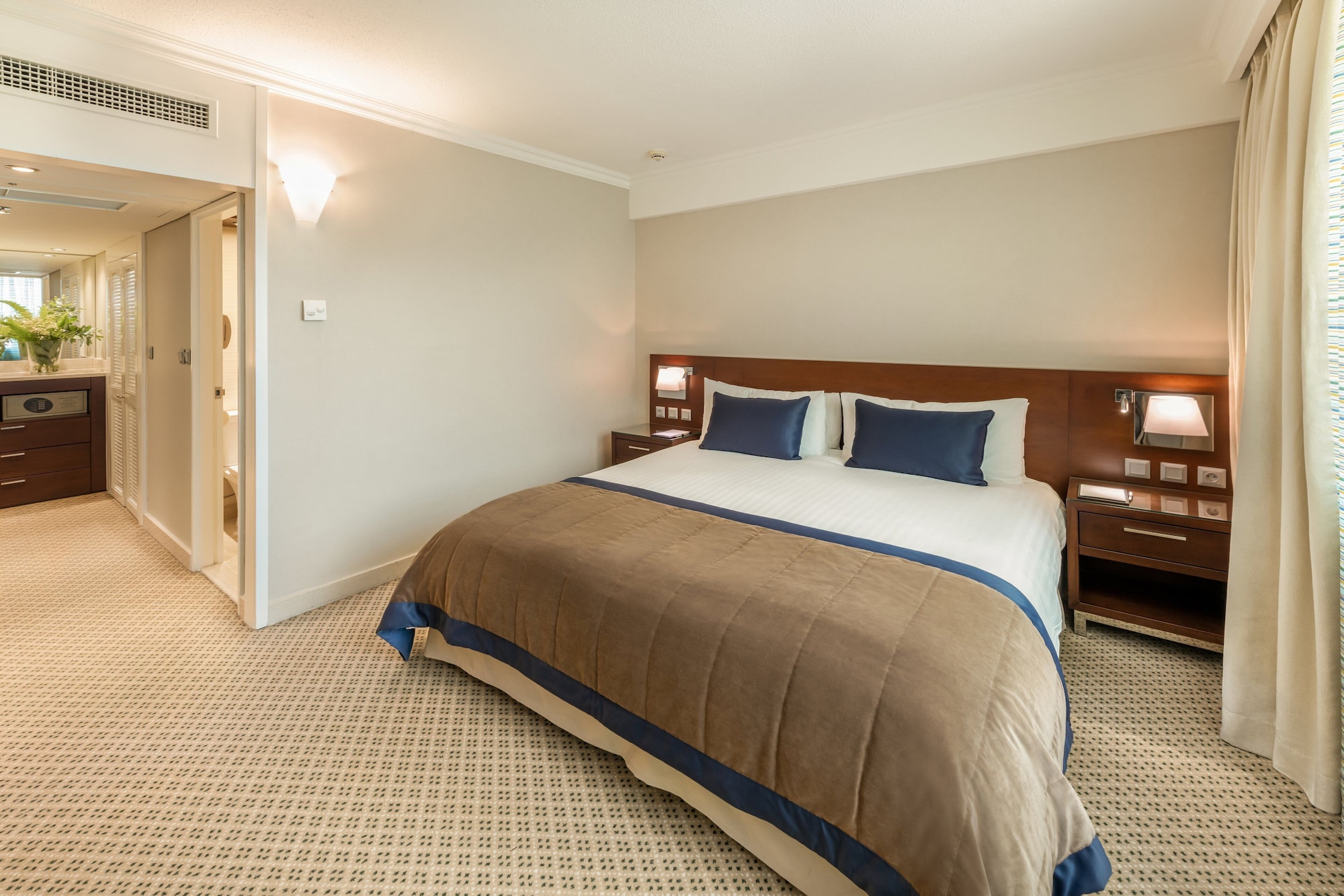 athenaeum intercontinental by ihg