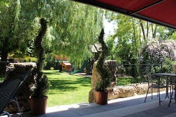 hotel restaurant lacacia