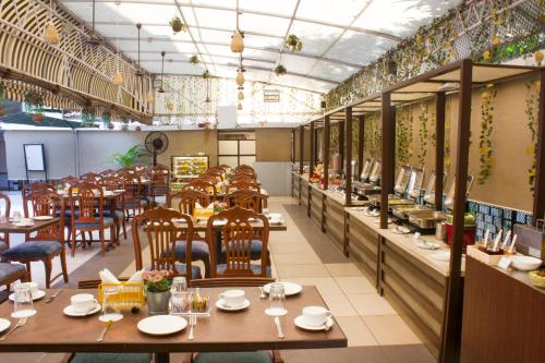 the emerald hotel and executive apartments