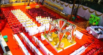 the emerald hotel and executive apartments