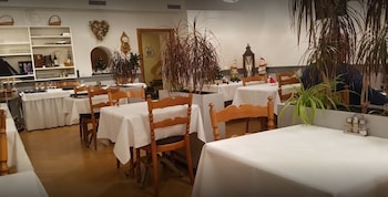 hotel restaurant jura