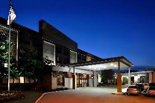 comfort suites milwaukee west