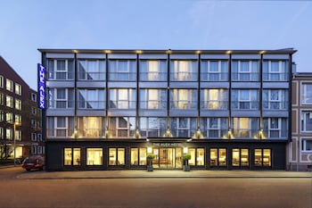 the alex hotel