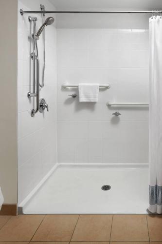 towneplace suites by marriott mississauga arpt corp ctr