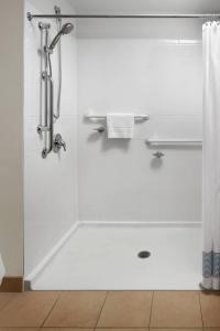 towneplace suites by marriott mississauga arpt corp ctr