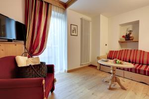 leading relax hotel maria