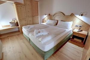leading relax hotel maria