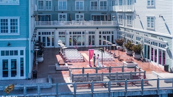 intercontinental the clement monterey by ihg