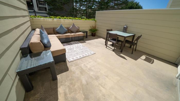 intercontinental the clement monterey by ihg