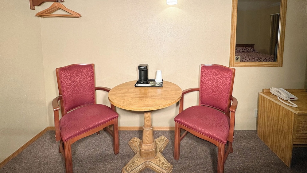 youngs motel