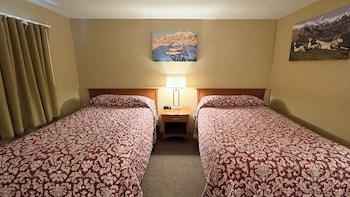 youngs motel