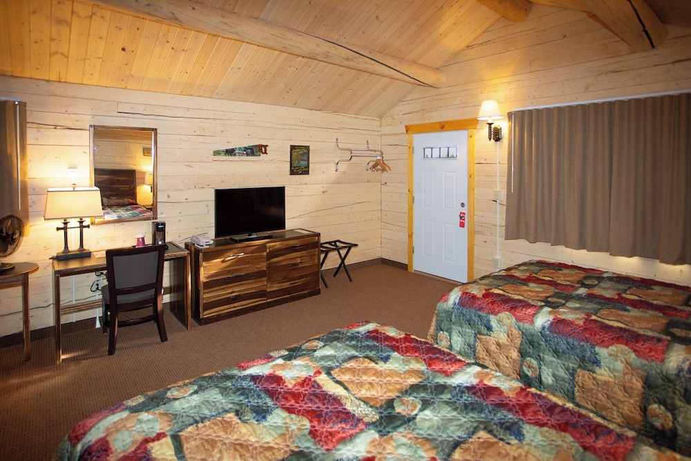 youngs motel