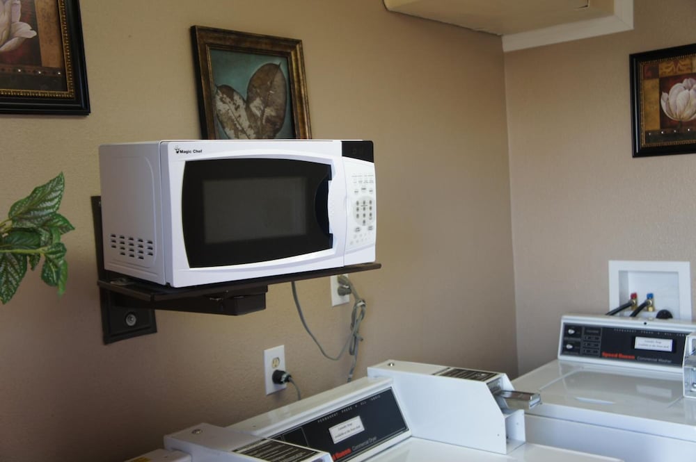 park avenue inn and suites