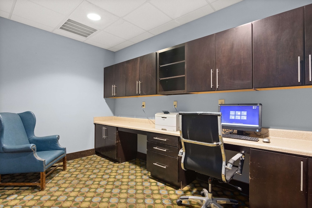 surestay plus hotel by best western portland route 52 west