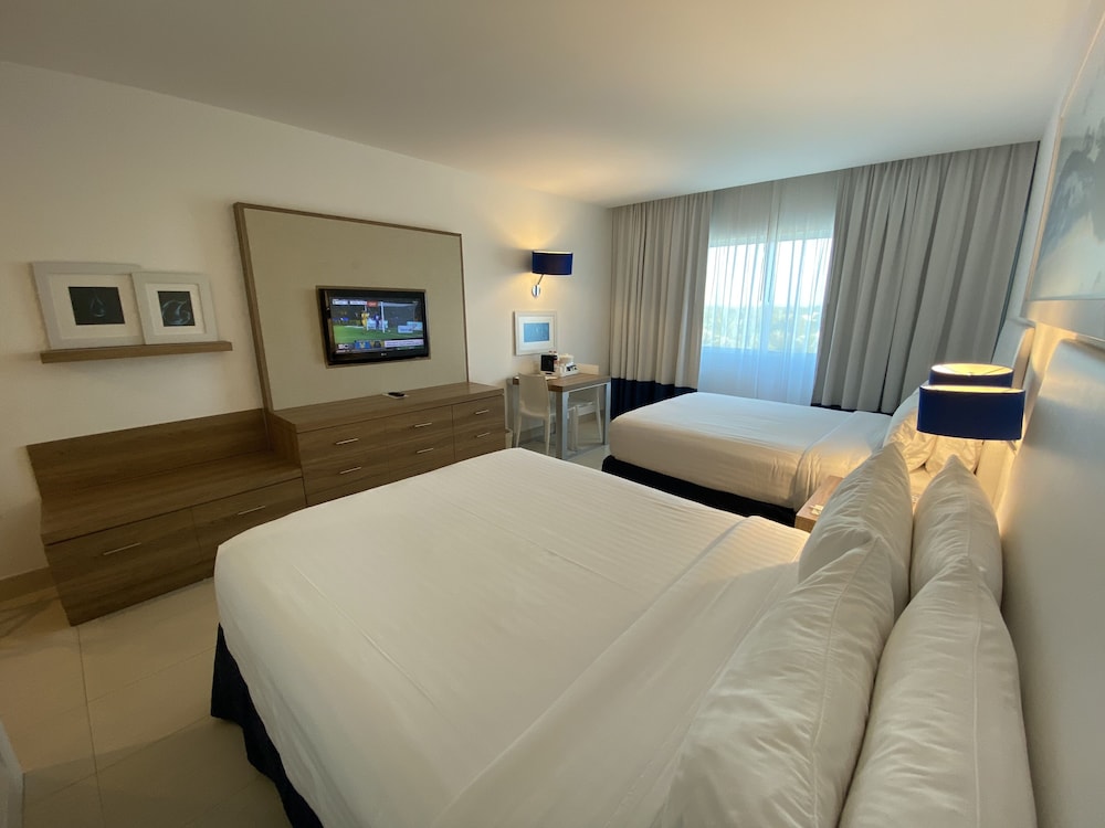 holiday inn acapulco la isla by ihg