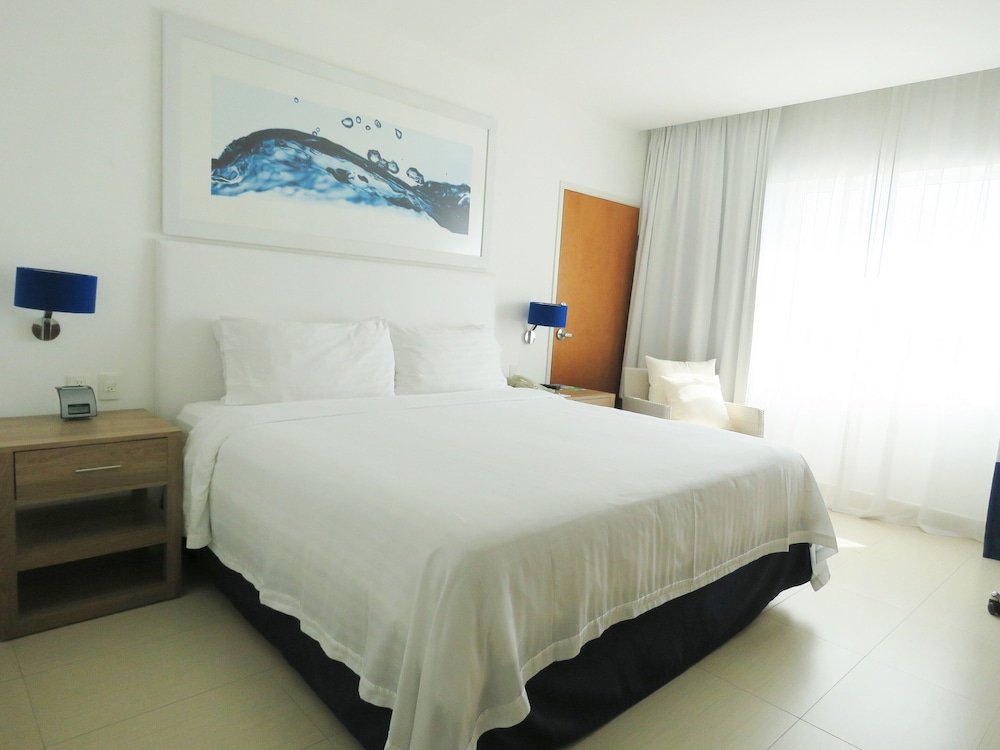 holiday inn acapulco la isla by ihg