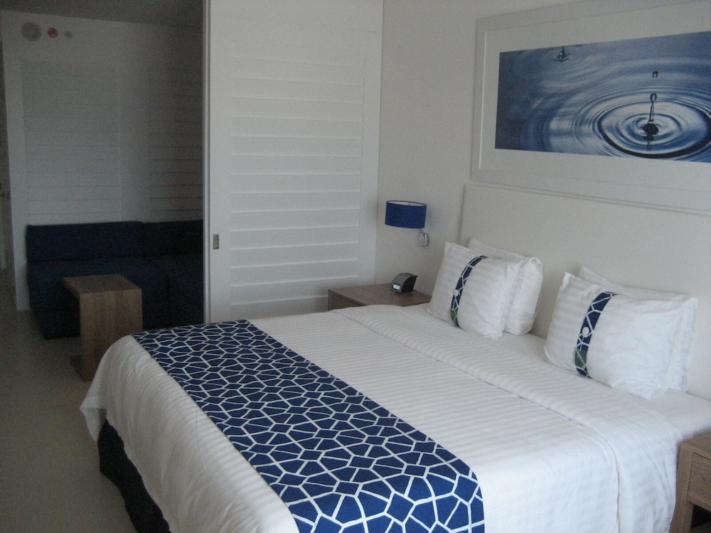 holiday inn acapulco la isla by ihg