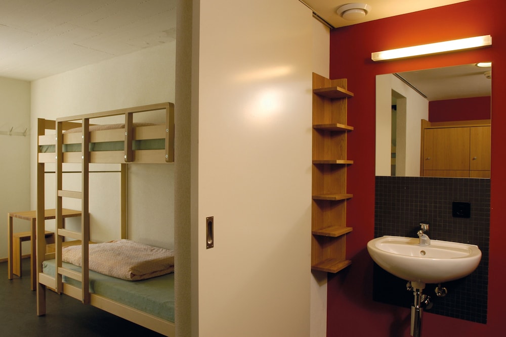 youth hostel valbella