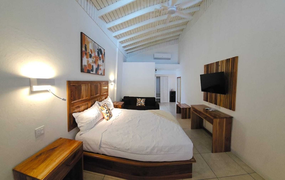 merrils beach resort ii