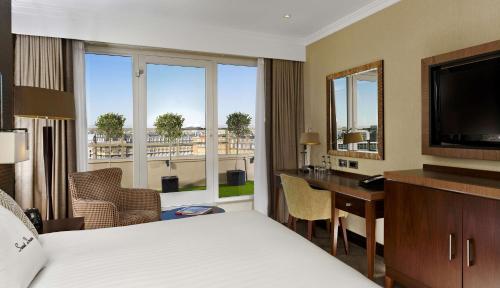 doubletree by hilton london victoria