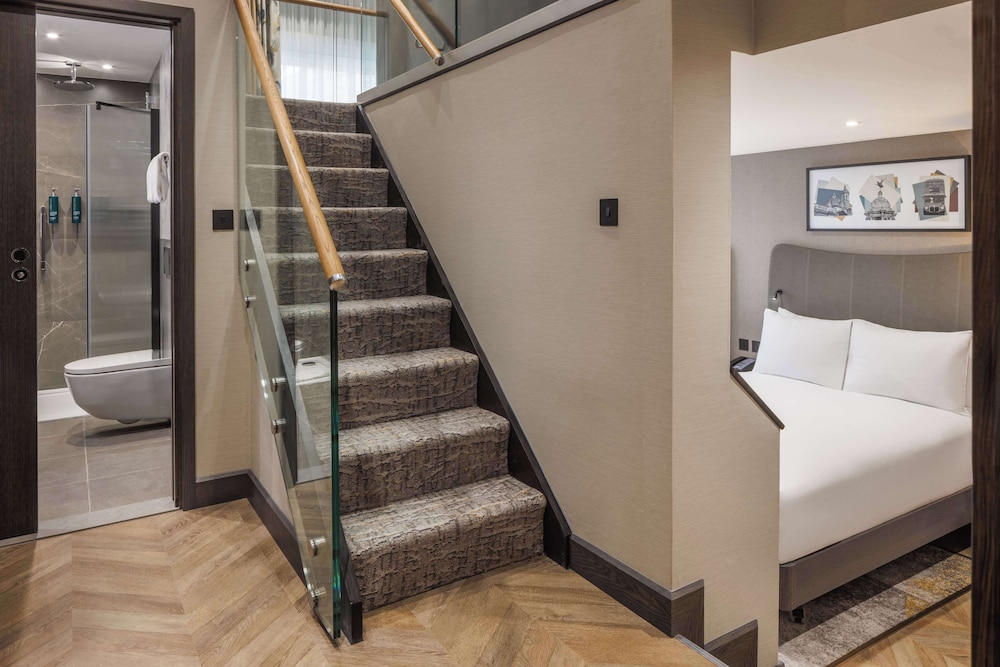 doubletree by hilton london victoria