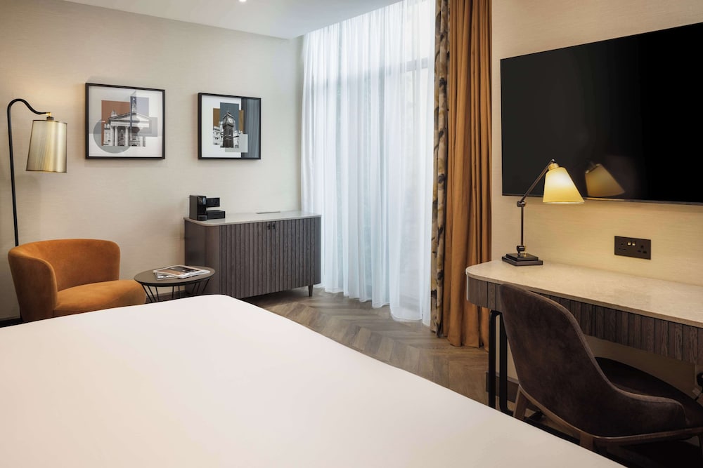 doubletree by hilton london victoria