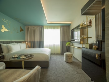 middle eight covent garden preferred hotels and resorts