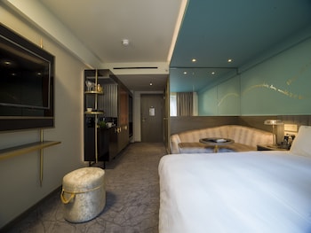 middle eight covent garden preferred hotels and resorts