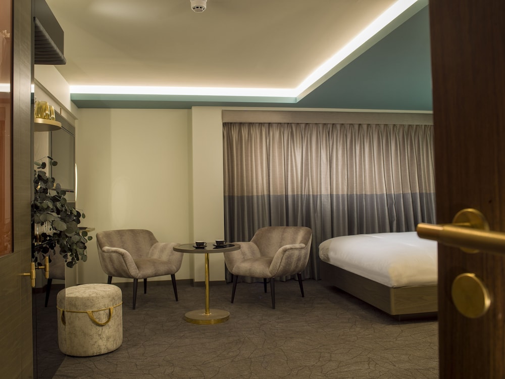 middle eight covent garden preferred hotels and resorts