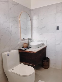 the resort bayview hotel