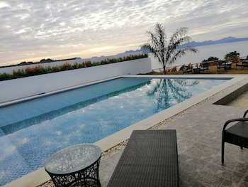 the resort bayview hotel