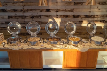 the resort bayview hotel