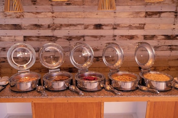 the resort bayview hotel