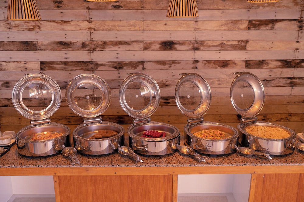 the resort bayview hotel