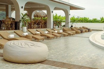 the resort bayview hotel