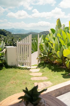 the resort bayview hotel