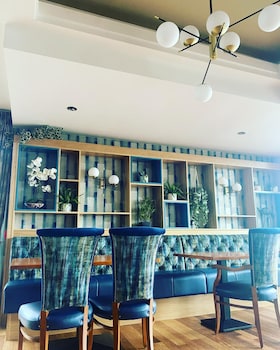 allingham arms hotel