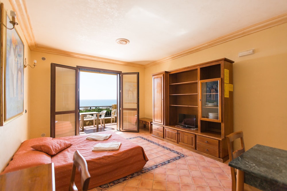 triscinamare hotel residence