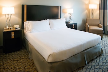 holiday inn express hotel and suites chanhassen by ihg