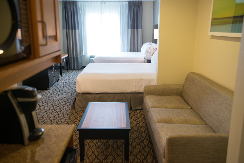 holiday inn express hotel and suites chanhassen by ihg