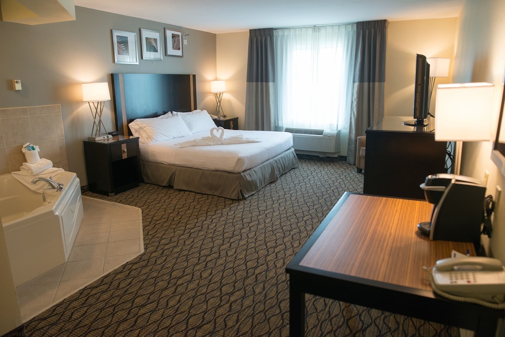 holiday inn express hotel and suites chanhassen by ihg