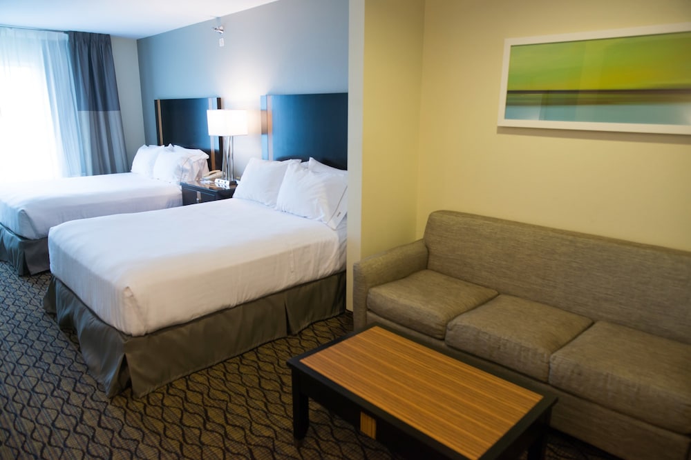 holiday inn express hotel and suites chanhassen by ihg
