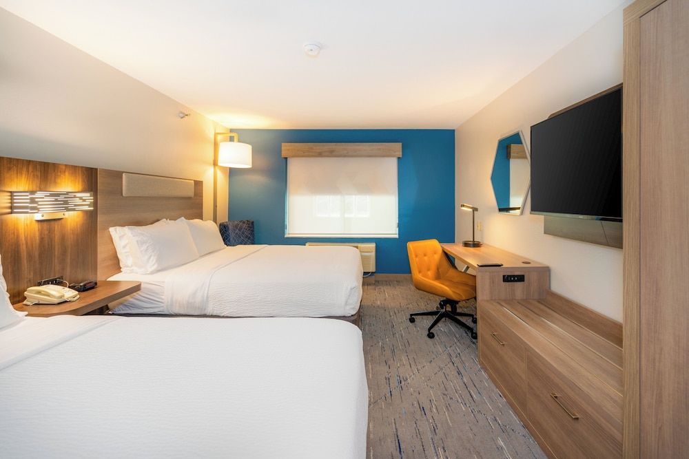 holiday inn express hotel and suites chanhassen by ihg