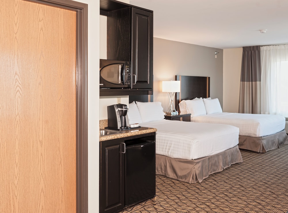 holiday inn express hotel and suites chanhassen by ihg
